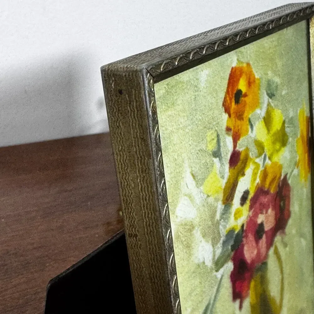 Vintage Gold Tone Ornate 4x5 Picture Frame with Floral Print